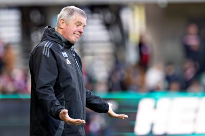 Silkeborg IF's cheftræner Kent Nielsen var stærkt utilfreds med, at en bold ikke blev vinket ude mod FCK. Det kostede efterfølgende et mål, men VAR havde ikke billeder, der kunne påvise dommerfejlen.