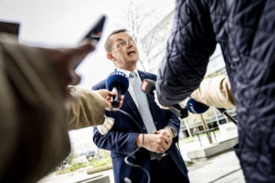 Fredag og i weekenden fortsætter regeringsforhandlingerne, hvor Venstre-formand Troels Lund Poulsen i øjeblikket er kongelig undersøger.