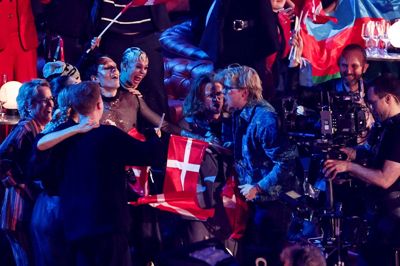 DR's grandprixchef, Erik Struve Hansen, er helt oppe at køre over syvendeplads til Danmark ved Eurovision. Det fortæller han umiddelbart efter sangkonkurrencen.