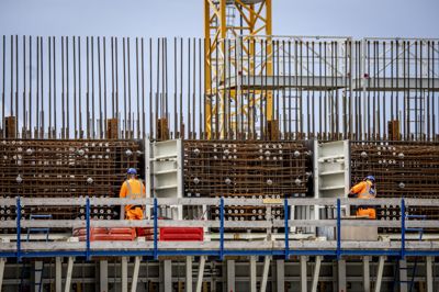 Åbningen af Femern Bælt-forbindelsen er indtil videre blevet udsat med tre år til 2032. Yderligere forsinkelser kan ramme projektet.