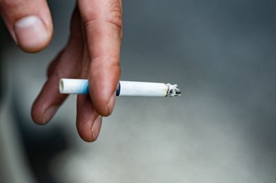 En straffesag om en kæmpemæssig produktion af cigaretter vil strække sig over en stribe retsmøder i maj og juni ved Retten i Holbæk.