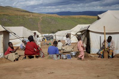 Et nyt samarbejde mellem Novo Nordisk Fonden, Novo Nordisk, World Diabetes Foundation og FN's Flygtningeorganisation, UNHCR, skal hjælpe flygtninge i Østafrika. Her ses en flygtningelejr i Burundi med omkring 66.000 flygtninge i april.