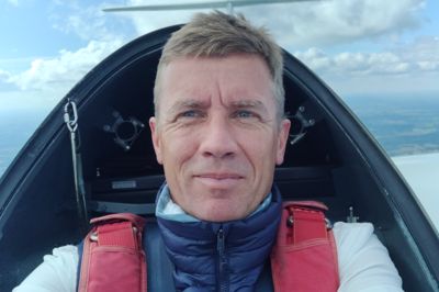 60-årige Arne Boye-Møller satte onsdag hele verdenseliten til vægs ved VM i Polen og avancerede 18 pladser i den samlede VM-stilling til en aktuel syvendeplads.