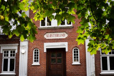 Klosterlund Museum er målet for en udflugt søndag 7. juni. Her kan man høre nyt om museets fremtidsplaner.
