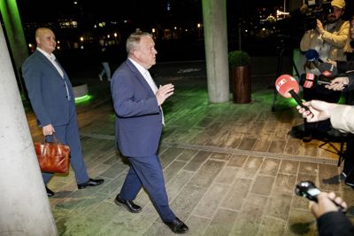 Formand for Moderaterne Lars Løkke Rasmussen skal fredag have et afgørende møde med kongelig undersøger Troels Lund Poulsen.