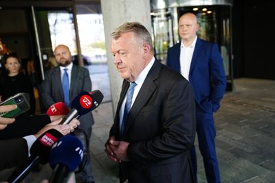 Moderaternes formand, Lars Løkke Rasmussen, mødtes fredag med Troels Lund Poulsen på Hotel Scandic Spectrum i København.