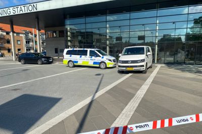 Fredag aften var der afspærring omkring banegården i Herning i forbindelse med en stor politiaktion.