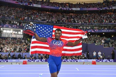 Den amerikanske sprinter Fred Kerley vandt bronze ved OL i 2024 og sølv i 2021 på 100 meter. I 2022 blev han verdensmester.