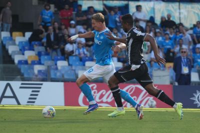 Rasmus Højlund scorede det enlige mål, der sikrede Napoli en 1-0-sejr over Udinese i sæsonens sidste kamp.