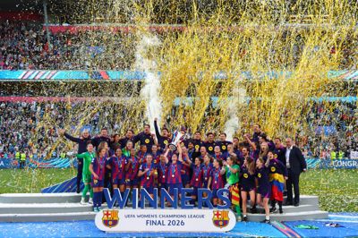FCM-træner Iben Thisvad sad godt placeret mellem en skare af europæiske toptrænere, da FC Barcelonas kvinder i lørdags vandt Champions League-finalen i Oslo.