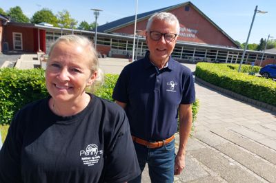 Jens Aaby og resten af bestyrelsen i Aulum Fritidscenter valgte blandt 15 ansøgere Penny Danielsen til at være ny forpagter af køkkenet. Det har ingen af dem fortrudt i dag snart halvandet år efter Pennys Køkken og Café startede.