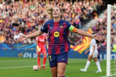 Alexia Putellas har været en af verdens bedste kvindelige fodboldspillere i sin tid i Barcelona, men hun siger nu farvel efter 14 år.