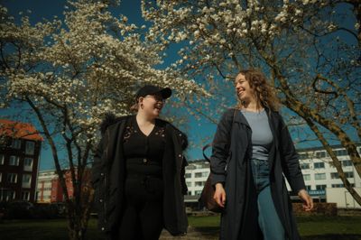 Det kan være svært at navigere i sundhedsvæsenet, og nu får sårbare mennesker mulighed for at få en frivillig brobygger med i processen.