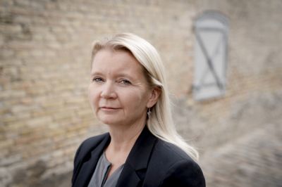 Direktøren for Danmarks Fængsler, Ina Eliasen, er kommet i modvind på grund af chaufførordning.