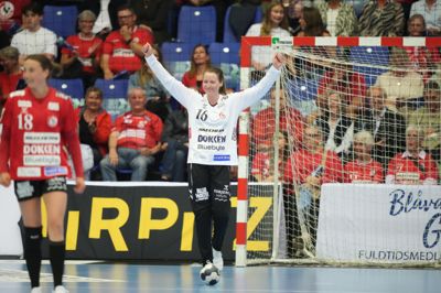 Den helt nye Team Esbjerg-keeper Silje Solberg stod endnu en stor kamp i første DM-finale.