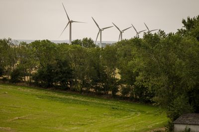 I Thisted Kommune skal borgerne inddrages, når nye vedvarende energiprojekter skal behandles, men onsdag aften blev to projekter stemt igennem trods modstand fra lokalsamfundet.