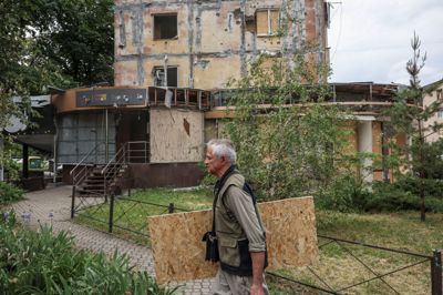 Tre teknikere i en bil blev torsdag dræbte under et droneangreb i Donetsk i det østlige Ukraine. Billedet er fra en anden by i regionen og er taget tidligere på ugen.