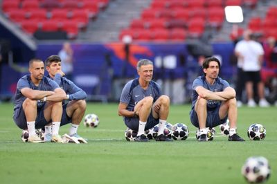 PSG har trænet på stadion i Budapest inden lørdagens Champions League-finale mod Arsenal.