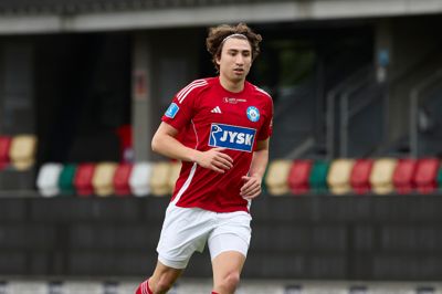 Alexander Lind er her i en af sine sidste optrædener i SIF-trøjen.
