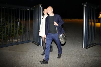 Sent søndag aften forlader Enhedslistens Pelle Dragsted og Victoria Velasquez forhandlinger med den kongelige undersøger Mette Frederiksen (S) på Marienborg.
