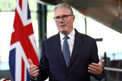 På sin første dag som premierminister erklærede Keir Starmer Rwanda-planen for »død og begravet«.
