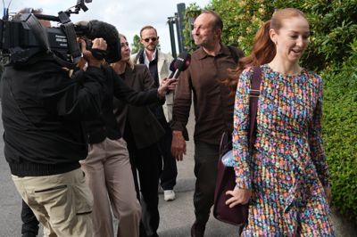 Martin Lidegaard og resten af De Radikales forhandlingshold forlader Marienborg mandag aften.