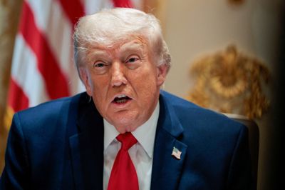 Mens oliepriser stiger, og Iran melder om stop i udveksling af beskeder med USA, udtaler USA's præsident, Donald Trump, sig om situationen.
