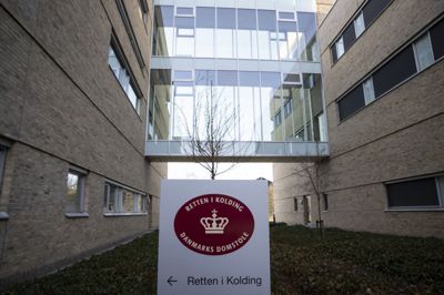 Retten i Kolding afholder i næste uge retsmøde i sagen om en 58-årig mand, der blev dræbt i november 2024 i Vejle, og et ægtepar, der efterfølgende blev forsøgt dræbt.