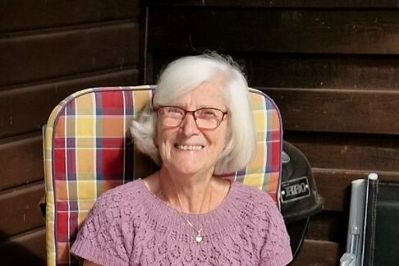 Fredag fylder Jonna H. Rasmussen, Baunetoften 25 D i Tjørring, 80 år. Billedet er fra en sommerhustur til Bornholm, hvor hun og hendes mand, Erhard Rasmussen har tilbragt flere sommerferier, ligesom de 17 år i træk var 14 dage på Gran Canaria hvert år.