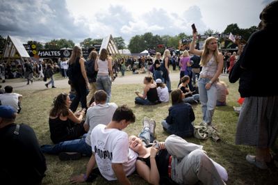 Roskilde Festival har tirsdag meldt udsolgt af partoutbilletter til årets festival. Også endagsbilletter til musikdagene er udsolgt.