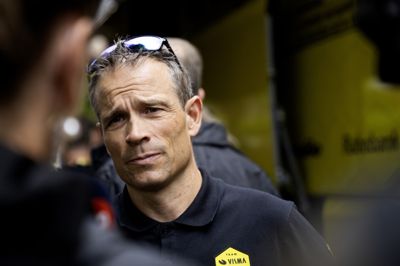 Løbschef Grischa Niermann forlader Jonas Vingegaard og Visma.