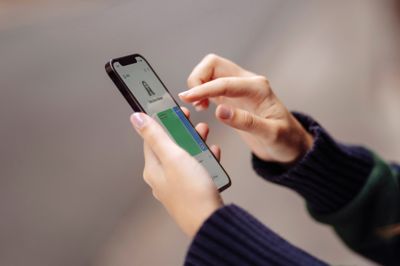 Den nye app kan downloades til Android- og Apple-telefoner. Den kommer i første omgang til at indeholde to beviser, der er et aldersbevis og et legitimationskort.