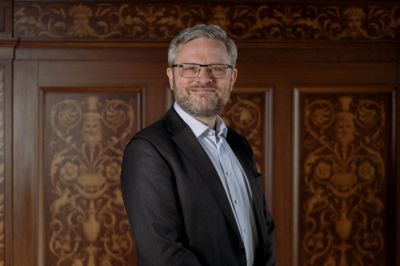Las Olsen er cheføkonom i Danske Bank, der forudser en vækst på hele 3,7 procent i år.