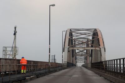 Den gamle Storstrømsbro er officielt lukket. Trafikken har siden den 23. marts været flyttet til den nye Storstrømsbro.