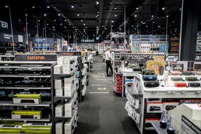 Elektronik- og hvidevarekæden Power åbnede sin første butik i Danmark i 20215.