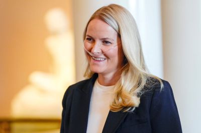 Norges kronprinsesse, Mette-Marit, har den kroniske sygdom lungefibrose. Hun har den seneste tid fået det værre.