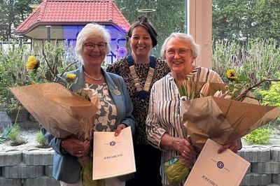 Det internationale kvindenetværk »Ikast Inner Wheel« har udnævnt to nye æresmedlemmer, Anna Munk Nielsen og Anne Jonassen.