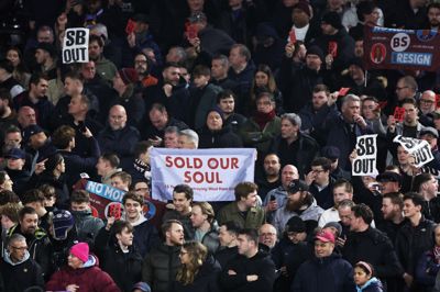 West Ham-fans har længe krævet, at David Sullivan trak sig.