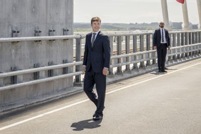 Kronprins Christian deltager lørdag i fejring af den nye Storstrømsbro. Fejringen fortsætter hele weekenden, hvor der blandt andet afholdes et motionsløb.