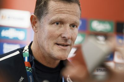 Peter Møller siger, at DBU den kommende tid vil sørge for, at der er alt den krisehjælp til rådighed, som spillerne har brug for.