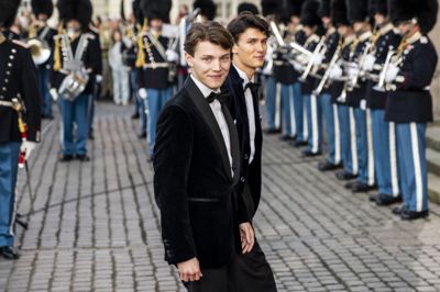 Både grev Felix og grev Nikolai har læst på Copenhagen Business School. De er også begge i stald hos Scoop Models.