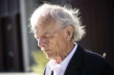 Den tidligere overlæge Svend Lings, da han i 2023 var tiltalt for at medvirke til to personers selvmord. I den sag blev han frifundet.