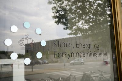 Danmark skønnes lige nøjagtigt at nå klimamålet om 70 procents reduktion i 2030, lød det i fremskrivning fra Klima-, Energi- og Forsyningsministeriet i maj. Fremskrivningen tager dog ikke højde for en række faktorer, lyder det fra Concito, der vurderer, at Danmark reelt har under én procent sandsynlighed for at leve op til klimamålet.