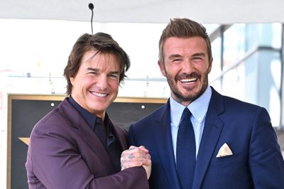 Skuespilleren Tom Cruise var blandt andre forbi for at lykønske David Beckham, der fredag fik en stjerne på Hollywood Walk of Fame.