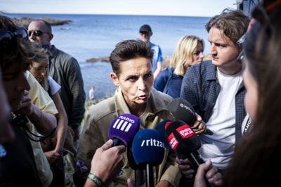 Pia Olsen Dyhr (SF) tog fredag opstilling foran pressen på Folkemødet i Bornholm, efter at hendes ansættelse af en særlig rådgiver har vakt stor kritik.