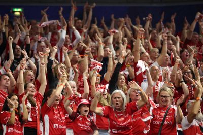 Aalborg Håndbold estimerer, at mellem 1500 og 2000 fans har taget turen til Köln.