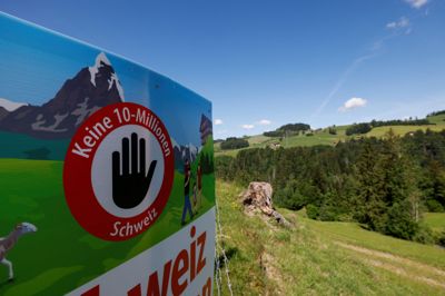»Keine 10-Millionen«- initiativet, som forslag om befolkningsloft hedder, får ifølge foreløbige resultater ikke opbakning i Schweiz.