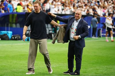 38-årige Julian Nagelsmann siger tak for kampen til sin 40 år ældre trænerkollega Dick Advocaat.