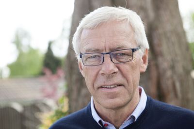 Jim Stjerne Hansen mener, at Uefa-midler er havnet i de forkerte hænder.
