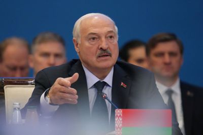 Belarus' præsident, Alexander Lukasjenko, beklager tidligere hårde ord mod Zelenskyj.